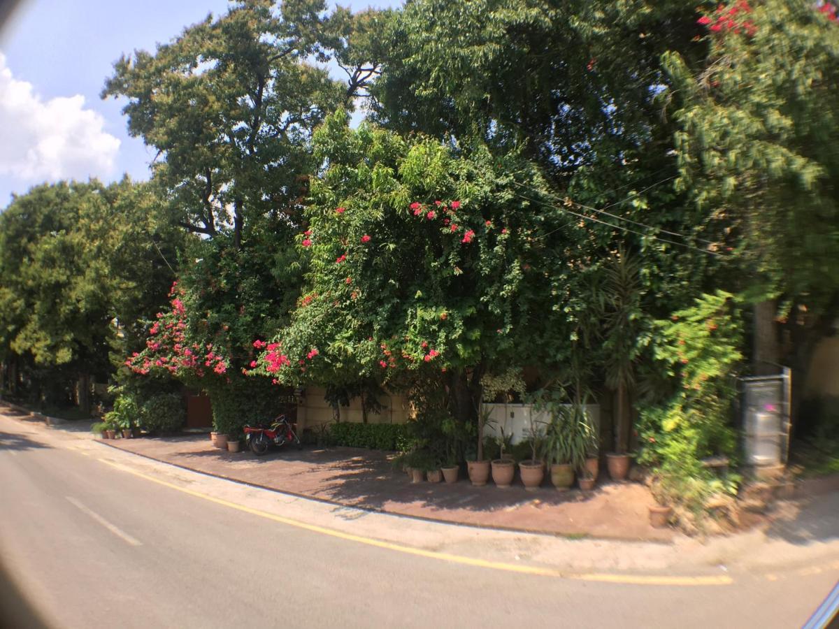 E Lodge Islamabad Exterior foto
